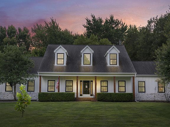 3rd image of 7625 Harriott Rd