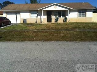 3537 Taconic Dr, West Palm Beach, FL 33406