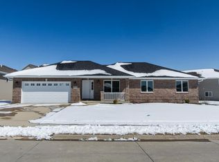 2252 Julia Dr, Asbury, IA 52002