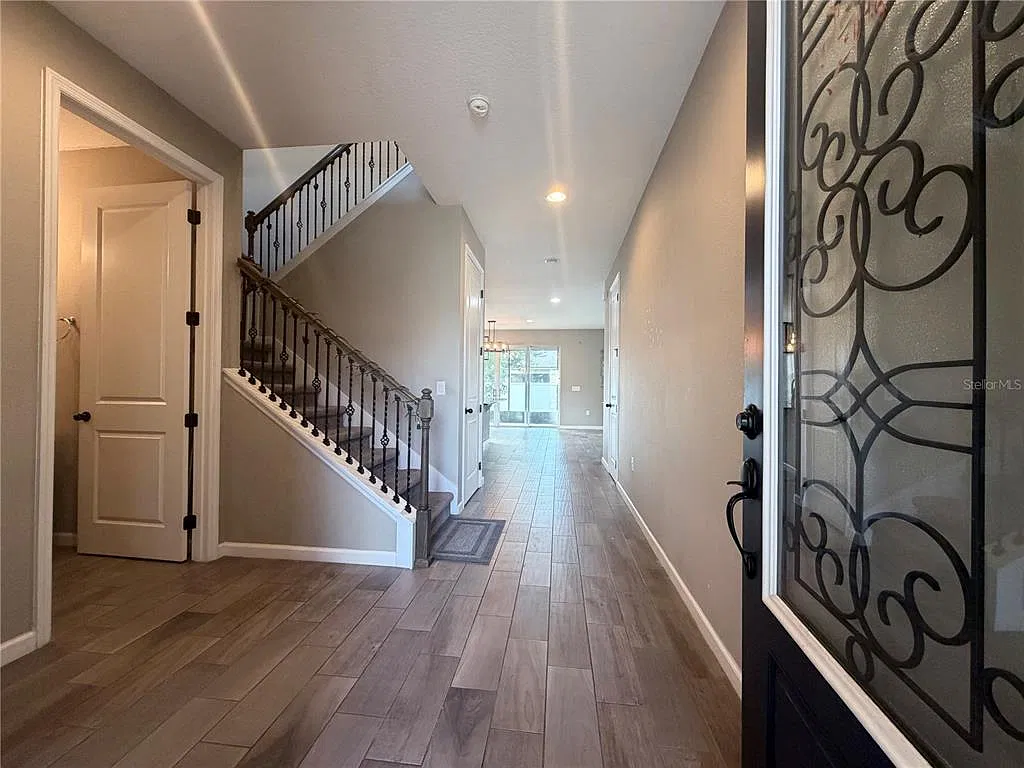 4 bed, 3.0 bath, 2791 sqft, $2,700 — Photo 4