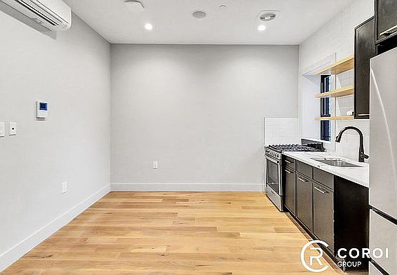 4th image of 175 Clarkson Ave #2F