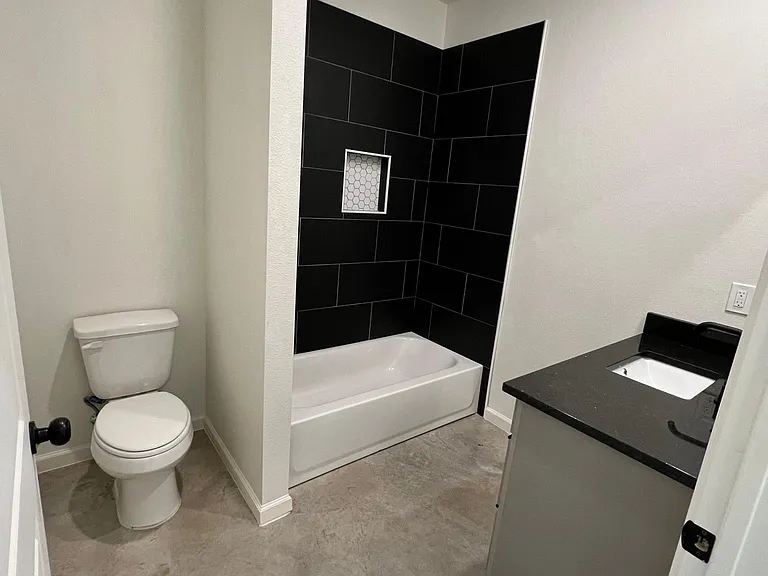 2 bed-Bathroom #2