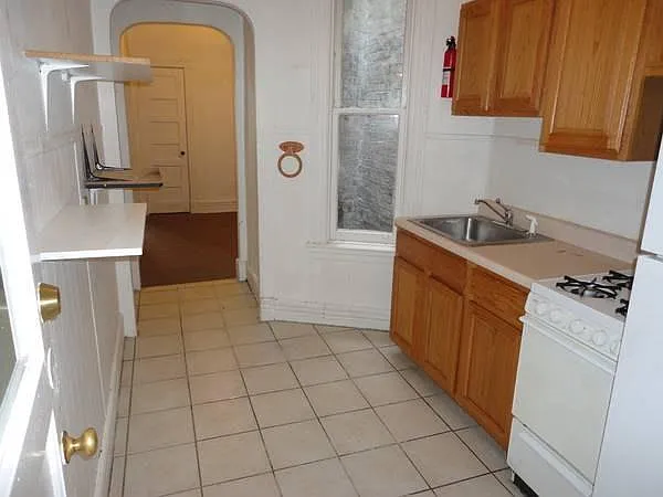 562 Madison Ave #3 — Photo 1