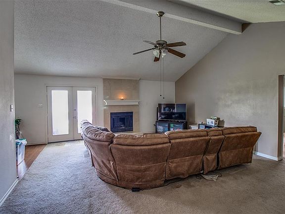 3rd image of 507 La Cresta Dr