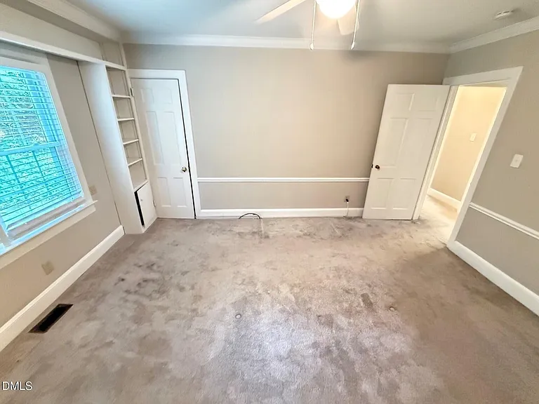 2667 Davis St — Photo 24