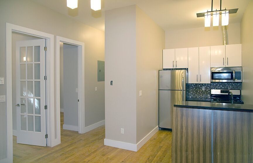 1st image of 1420 Dekalb Ave #2RR