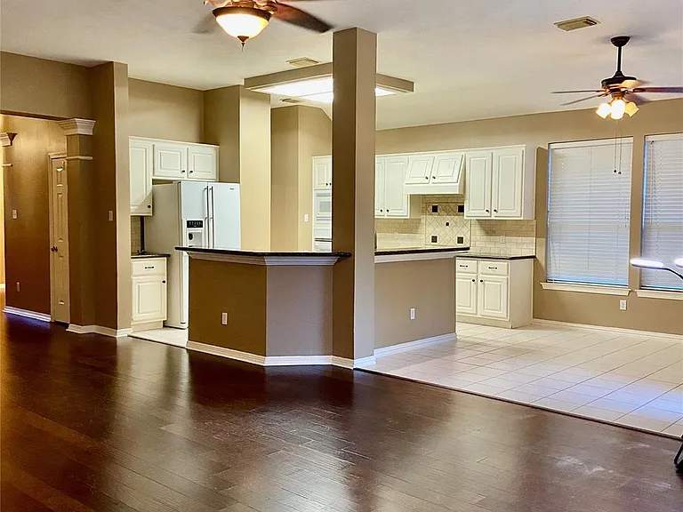 2915 Sycamore Tree Ct — Photo 12