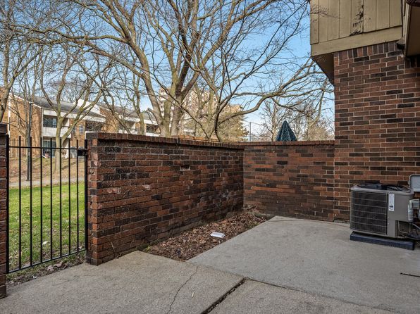 3140 Woods Cir #11, Detroit, MI 48207