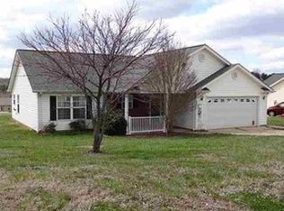 324 John Hugh Ct, Wellford, SC 29385