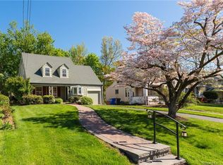 1564 Boulevard, West Hartford, CT 06107