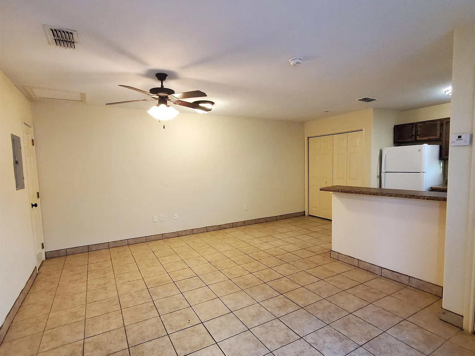 1 bed, 1.0 bath, 630 sqft, $840 — Photo 4