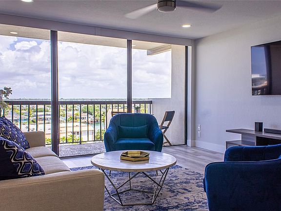 4th image of 400 Island Way APT 611