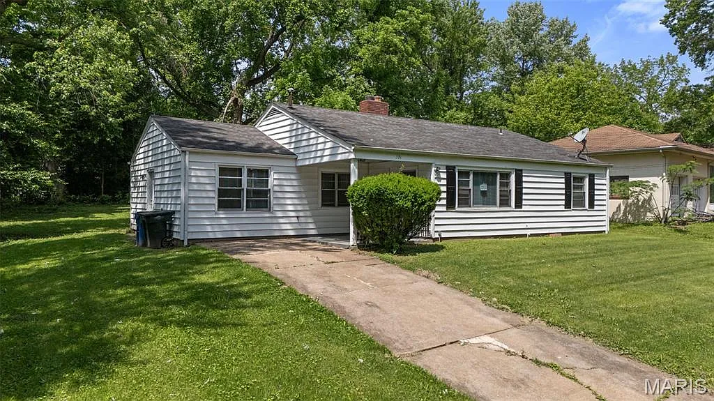 309 N Schlueter Ave photo 1