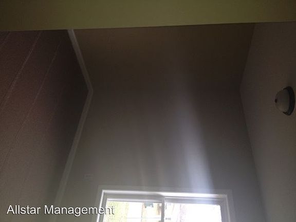 4th image of 7668 Southaven Cir W