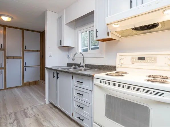 161 Horne Lake Rd #2, Nanaimo, BC V9K 1T9