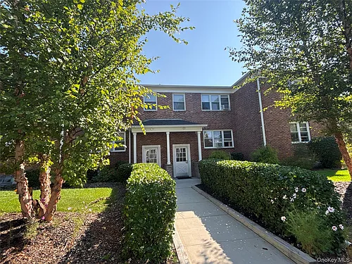 37 Spruce St Photo 1
