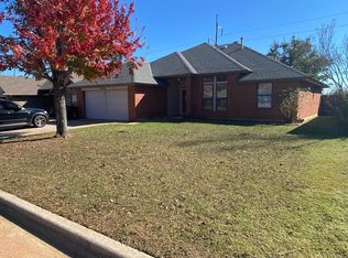 8000 Wilshire Ridge Dr, Oklahoma City, OK 73132