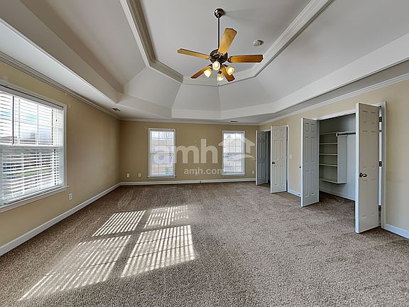 4th image of 1143 Summerville Cir