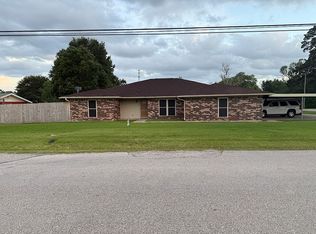 495 Bridgeview St, Bridge City, TX 77611