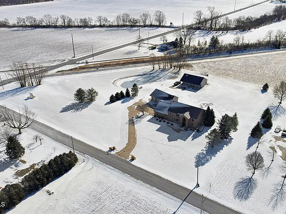 5th image of 4978 Buschor Rd