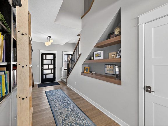 4th image of 3228 Allison Ln NE