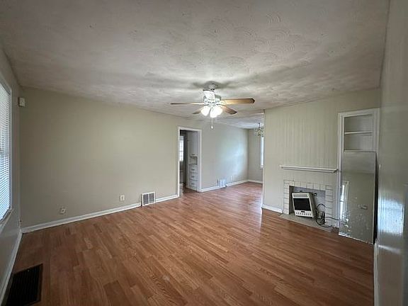 2nd image of 1635 N Bluff Ave