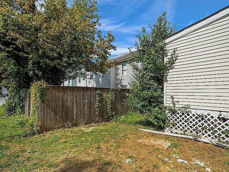 1212 Valley St — Photo 29
