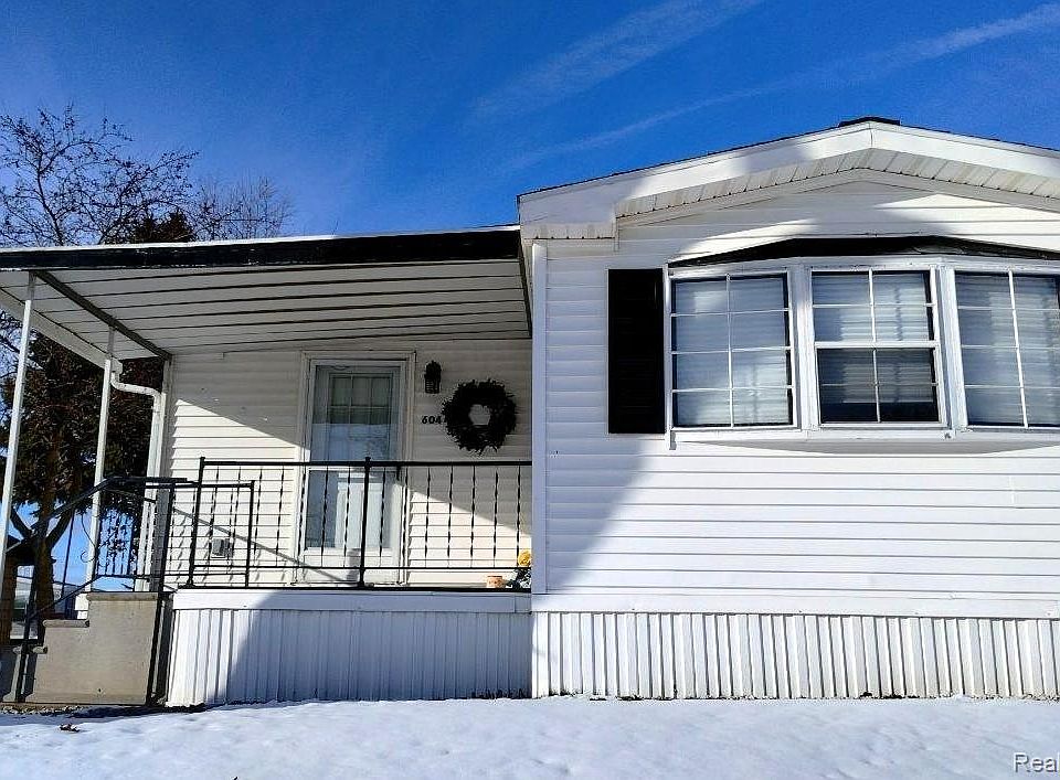 1st image of 604 Juniper Ct