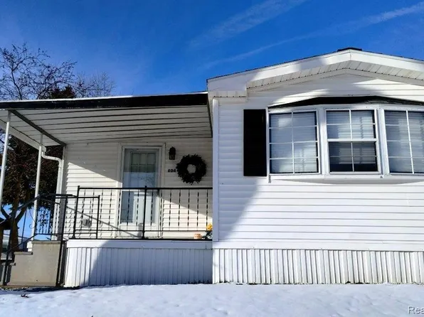 604 Juniper Ct, Jonesville, MI 49250