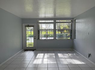 1404 Palm Beach Trace Dr, Royal Palm Beach, FL 33411