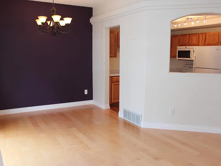 154 E Irisfield Dr — Photo 3