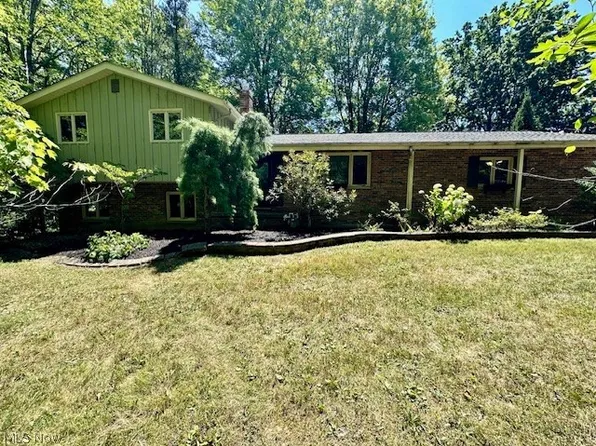 2551 River Rd, Willoughby, OH 44094