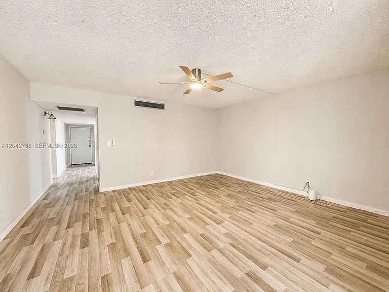 20200 W Country Club Dr #Penthouse 16 — Photo 8