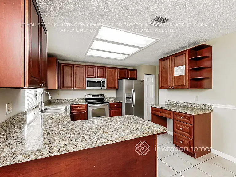 5016 NW 66th Dr — Photo 9