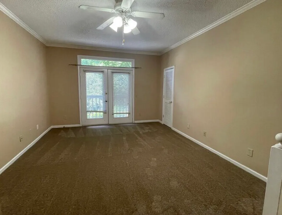 1 bed, 951 sqft, $1,575 — Photo 4