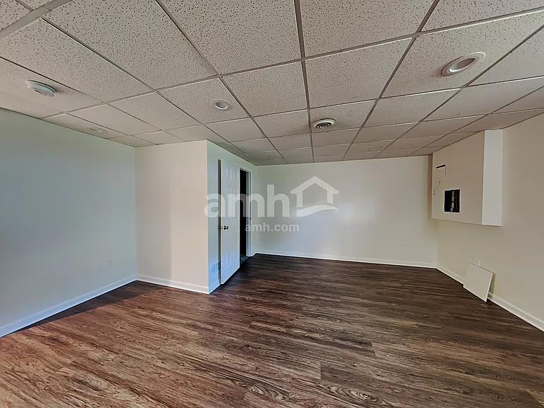 7888 Edgewater Dr — Photo 19