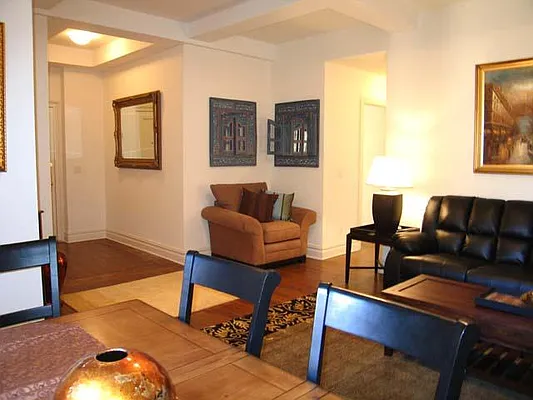 Rented by Nest Seekers International | media 30