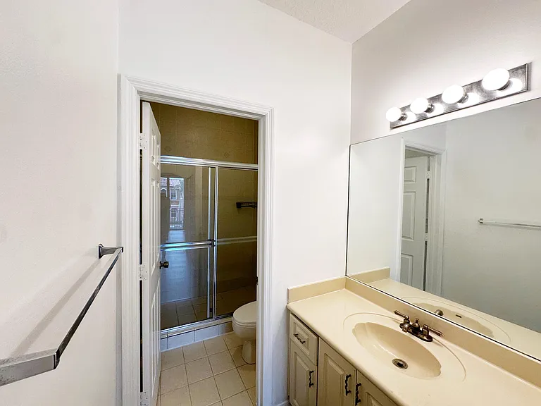 614 SW 106th Ave #1507 — Photo 10