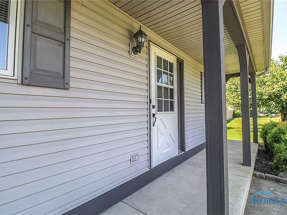 4th image of 3197 Steeple Chase Ln