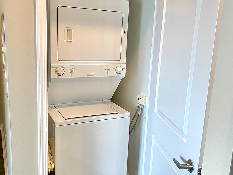 385 Prince Of Wales Dr #3310 — Photo 21