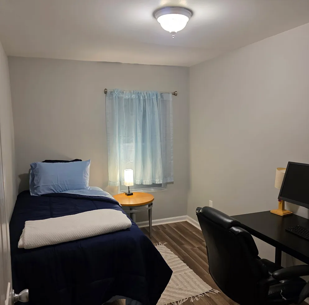 2 bed, 1131 sqft, $1,800 — Photo 4