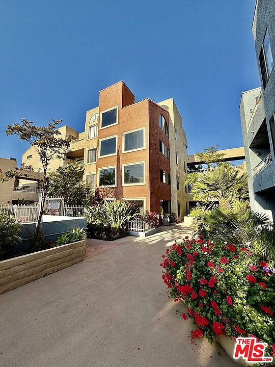 1st image of 550 Orange Ave Unit 337