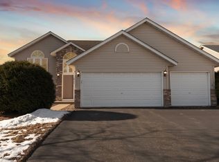 18735 Dylan Dr, Farmington, MN 55024