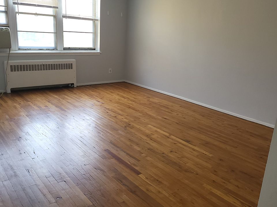 Living room/bedroom