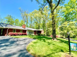 2007 13th St NE, Hickory, NC 28601