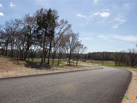 4th image of 132 Highland Dr