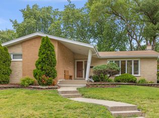 1500 Carson Dr, Homewood, IL 60430