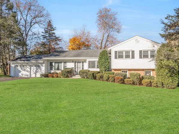 5 Clifton Lane, White Plains, NY 10605