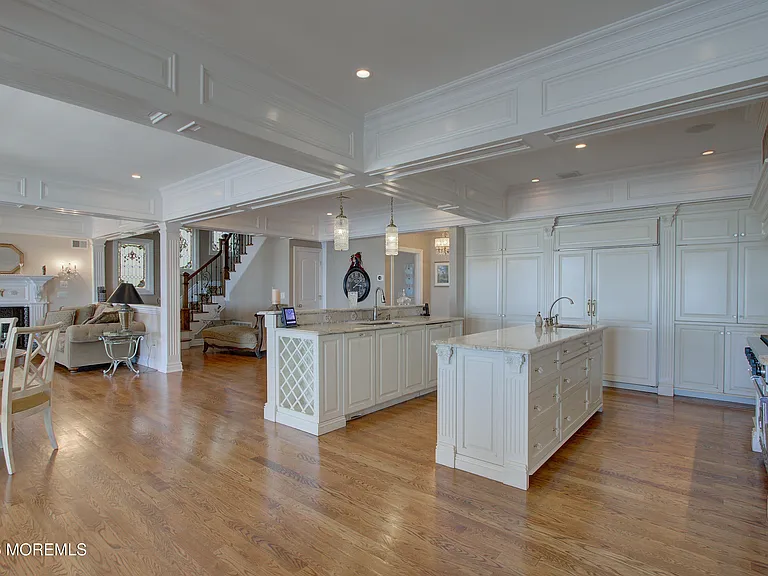 1007 Ocean Ave — Photo 24
