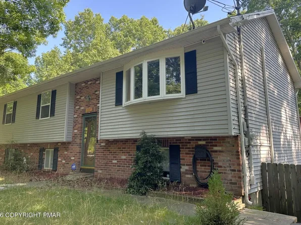 356 Carnation Rd, East Stroudsburg, PA 18302